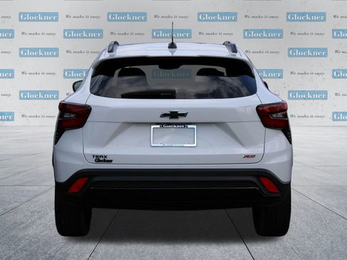Used 2025 Chevrolet Trax RS w/ Sunroof Package image 7