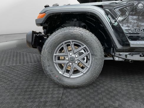 New 2026 Jeep Gladiator Sport image 14