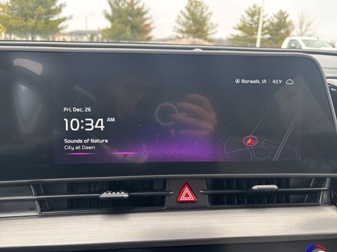 Used 2025 Kia Sportage EX image 23