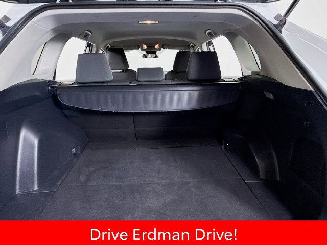 Used 2021 Toyota RAV4 XLE FWD image 34