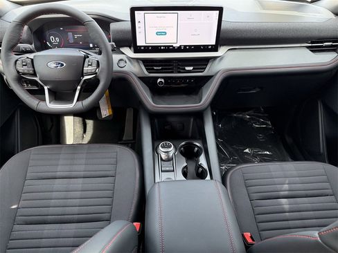 New 2026 Ford Explorer ST-Line image 32