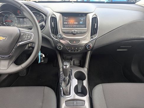 Used 2016 Chevrolet Cruze LT image 12