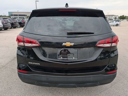 Used 2022 Chevrolet Equinox LS w/ LPO, Floor Liner Package FWD image 6