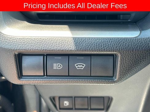 Used 2024 Toyota Prius LE FWD image 5