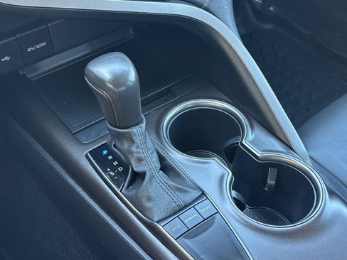 Used 2024 Toyota Camry SE FWD image 21