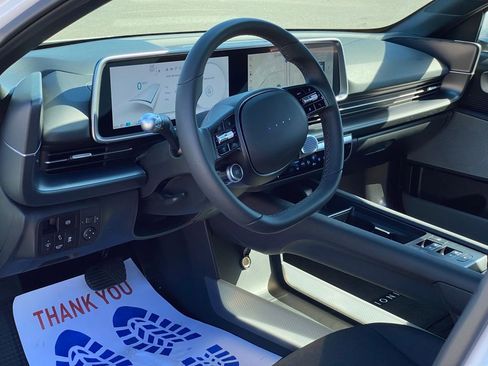 New 2025 Hyundai Ioniq 6 SE RWD image 10