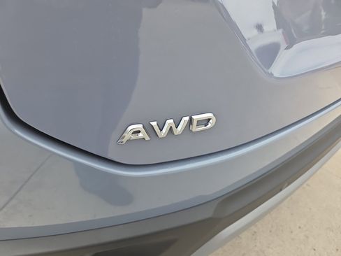 New 2025 Honda Pilot Touring image 8