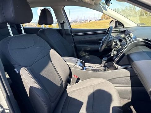 Used 2024 Hyundai Tucson SE image 11