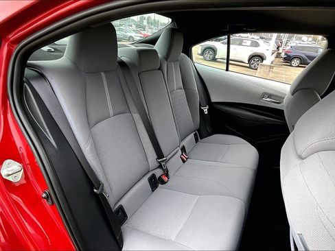 Used 2020 Toyota Corolla SE image 20