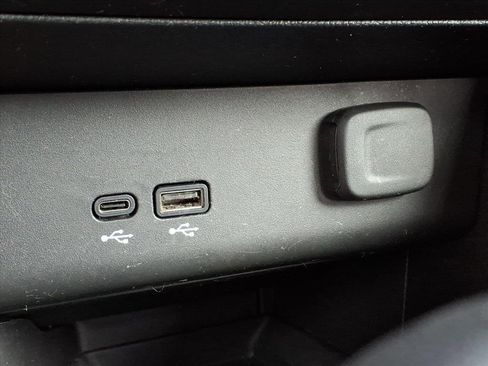 Used 2024 Buick Encore GX Preferred image 28