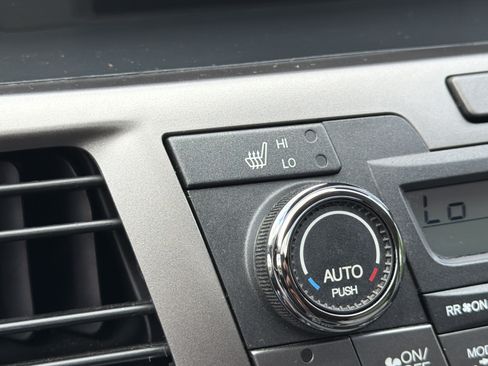 Used 2016 Honda Odyssey EX-L image 30