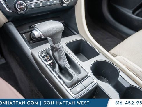 Used 2018 Kia Optima LX w/ Convenience Package image 12