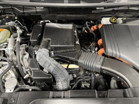 Used 2023 Mitsubishi Outlander SE image 17