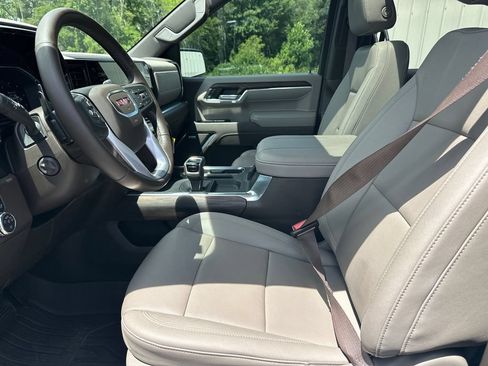 Used 2025 GMC Sierra 1500 SLT w/ SLT Premium Plus Package AWD/4WD image 10