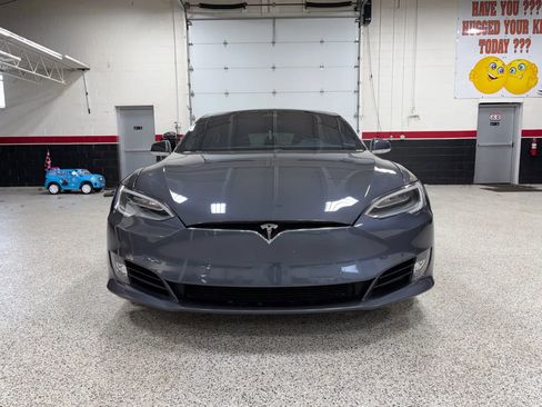 Used 2017 Tesla Model S 75D image 10