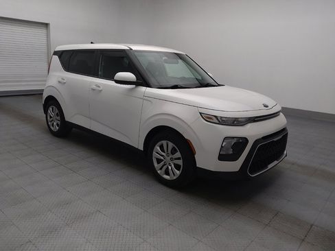 Used 2020 Kia Soul LX FWD image 11