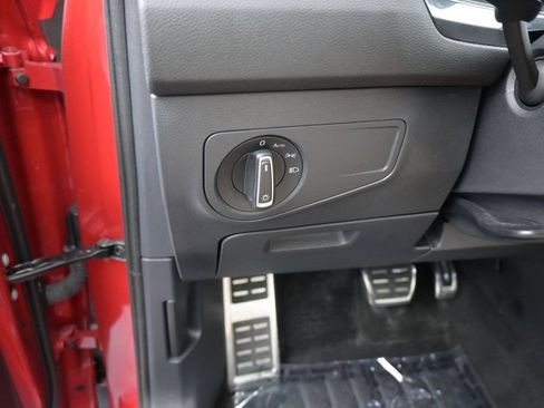 Used 2024 Volkswagen Tiguan SE R-Line FWD image 13