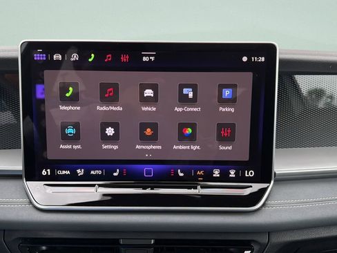 New 2026 Volkswagen Tiguan SE R-Line FWD image 16