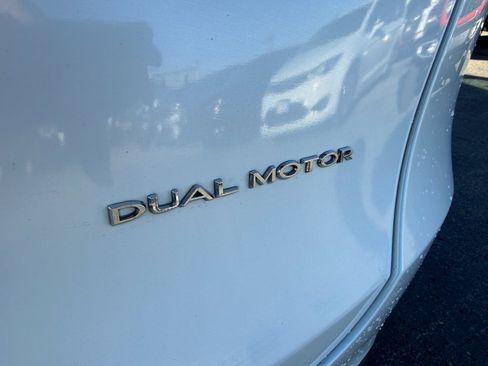 Used 2020 Tesla Model Y Long Range image 4