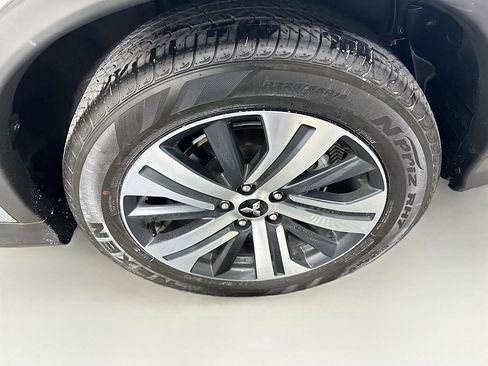 Used 2025 Mitsubishi Outlander Sport ES image 11