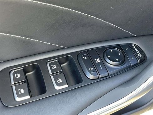 Certified 2023 Kia Stinger GT2 image 29