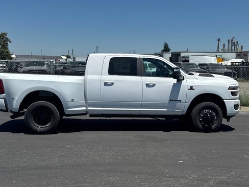 New 2026 RAM 3500 Laramie AWD/4WD image 2