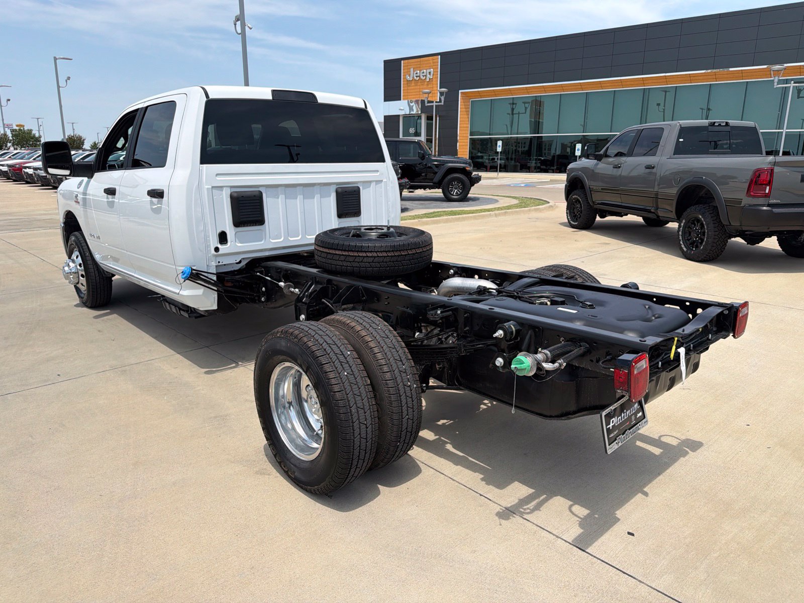 New 2026 RAM 3500 Big Horn AWD/4WD image 3