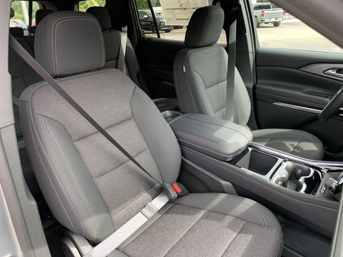 New 2026 Chevrolet Traverse LT w/ Driver Confidence Package image 21