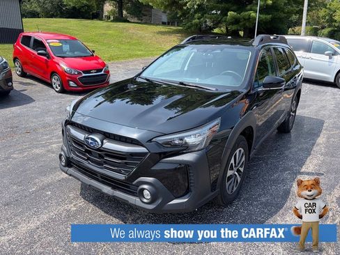 Used 2023 Subaru Outback Premium AWD/4WD image 2
