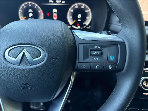 Used 2025 INFINITI QX60 Luxe FWD image 19