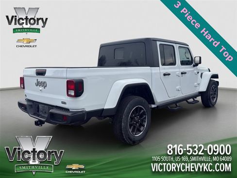 Used 2023 Jeep Gladiator Overland image 6
