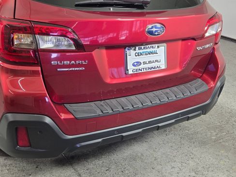 Used 2019 Subaru Outback 2.5i Limited AWD/4WD image 7