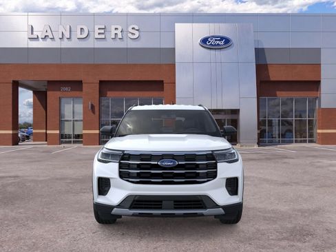 New 2026 Ford Explorer Active RWD image 6