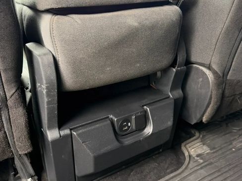 Used 2023 Ford F150 4x4 SuperCrew image 9