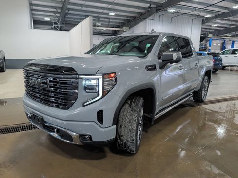 Used 2025 GMC Sierra 1500 Denali Ultimate image 6