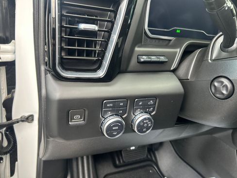 Used 2023 GMC Sierra 1500 Denali w/ Denali Reserve Package AWD/4WD image 7