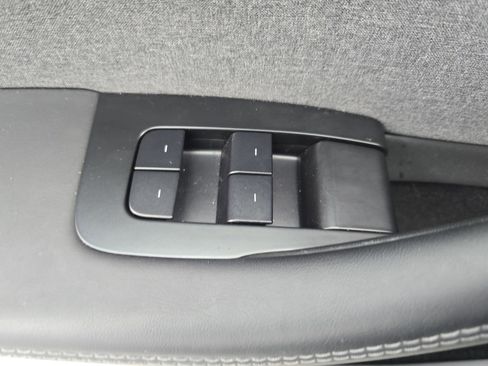 Used 2024 Tesla Model 3 Standard Range image 26