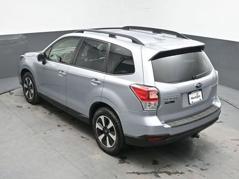 Used 2018 Subaru Forester 2.5i Premium w/ All-Weather Package AWD/4WD image 18