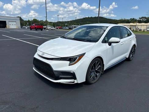 Used 2020 Toyota Corolla SE FWD image 4