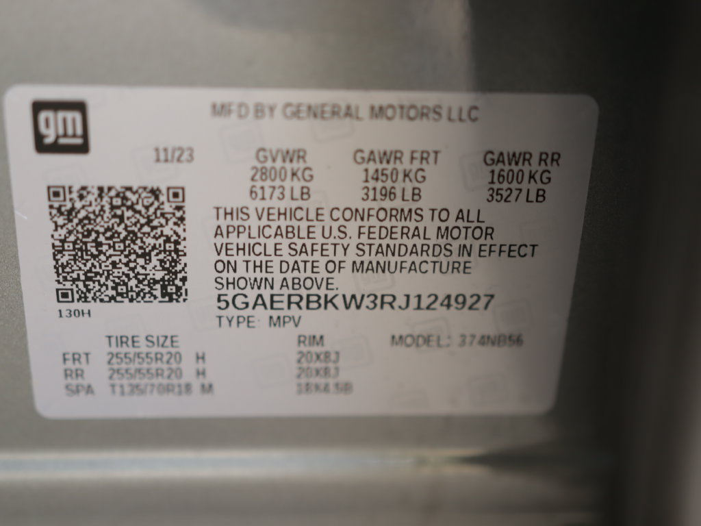 Used 2024 Buick Enclave Essence w/ Sport Touring Edition FWD image 39