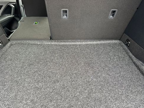 New 2026 Volkswagen Tiguan S image 14