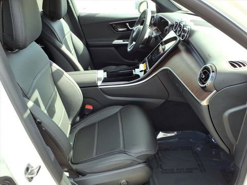 New 2026 Mercedes-Benz GLC 300 image 16