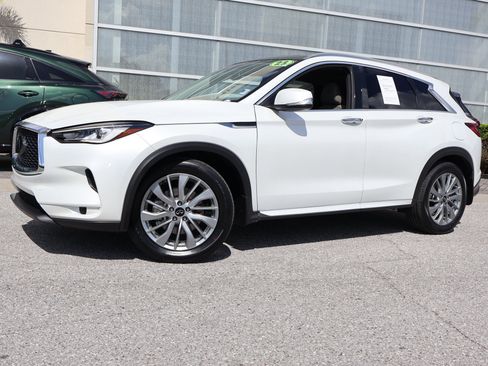 Certified 2023 INFINITI QX50 Luxe FWD image 1
