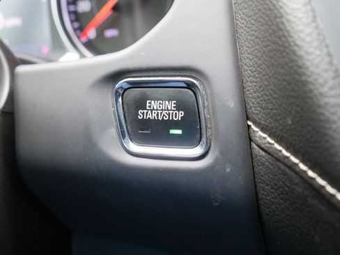 Used 2023 GMC Acadia SLT w/ Elevation Edition image 26