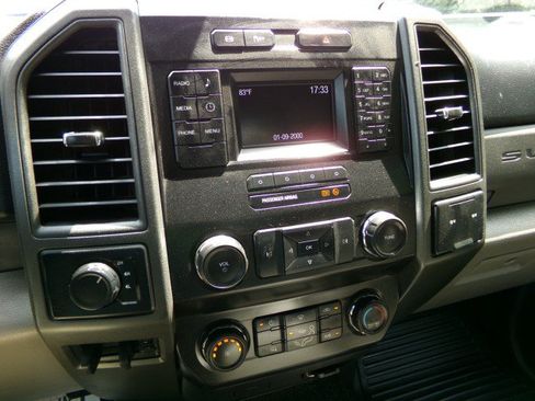Used 2019 Ford F450 XL w/ XL Value Package AWD/4WD image 21
