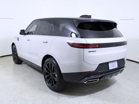 New 2026 Land Rover Range Rover Sport SE image 5