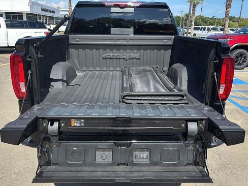 Used 2024 GMC Sierra 1500 AT4X image 7
