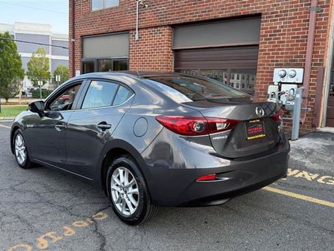 Used 2016 MAZDA MAZDA3 i Sport w/ Preferred Equipment Package FWD image 8