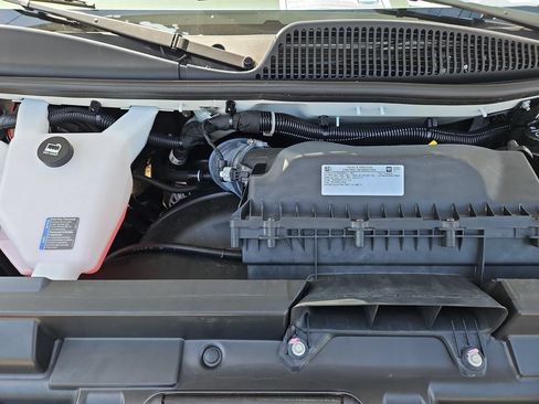 Certified 2024 Chevrolet Express 2500 w/ Driver Convenience Package RWD image 29
