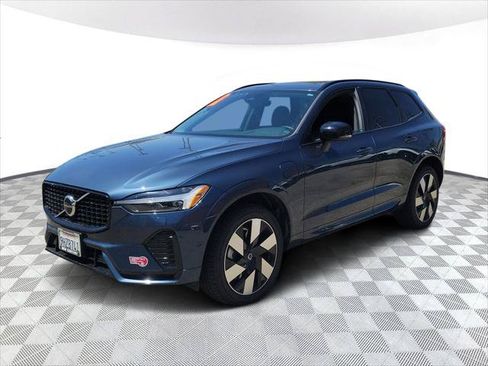Used 2024 Volvo XC60 T8 Plus w/ Protection Package Premier AWD/4WD image 2